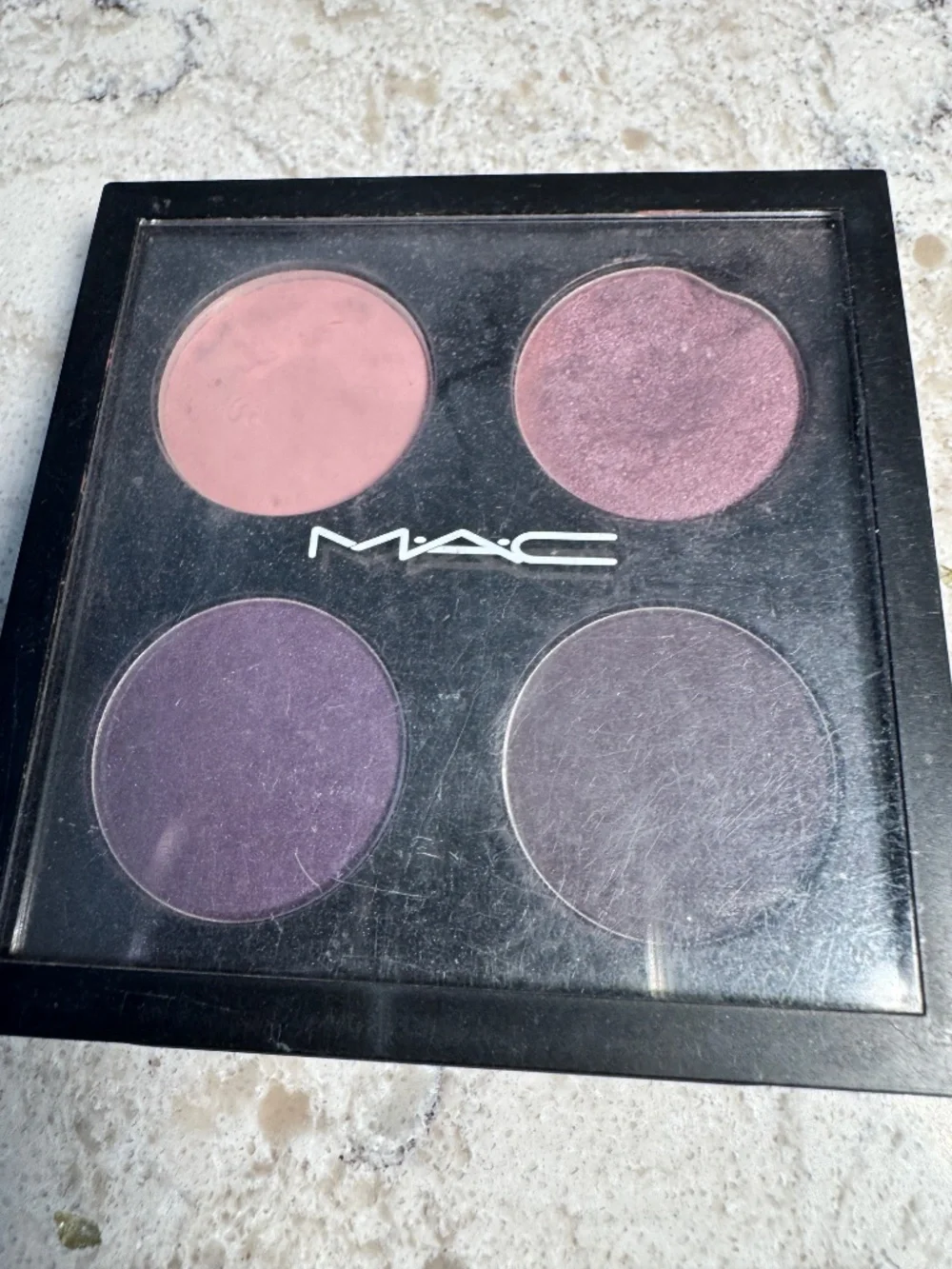 MAC Cosmetics Small Eyeshadow Passionate Quest Quad Limited Edition‎ Palette